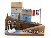 Seashore wooden house with boat (20x23cm)