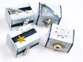Blue and white wooden treasure box - 4asstd (6x7x7cm) Blue and white wooden treasure box - 4asstd (6x7x7cm)