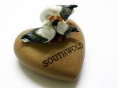 SOUTHWOLD seagulls on heart stone dec.