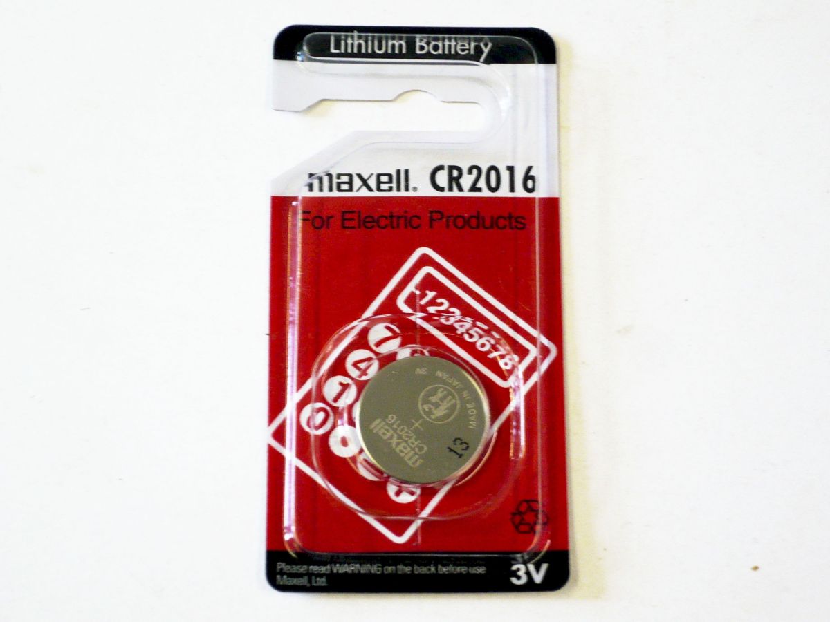 Maxell CR2016 lithium battery