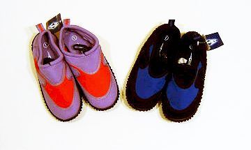 Ctn 48, childs, mixed sizes 5-12, aqua shoes.
