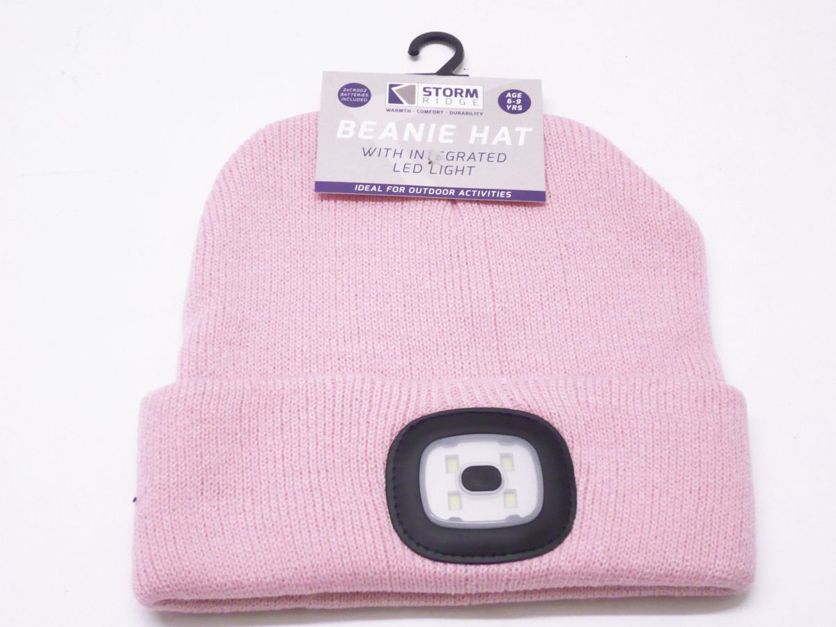 Baby pink beanie hat with led head light.
(6-9yrs/10-13yrs)