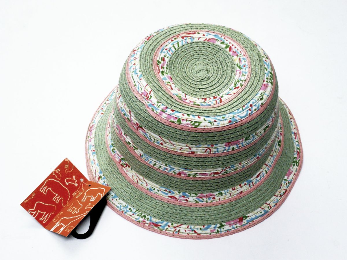 Girls straw hat*
(4-8years)
