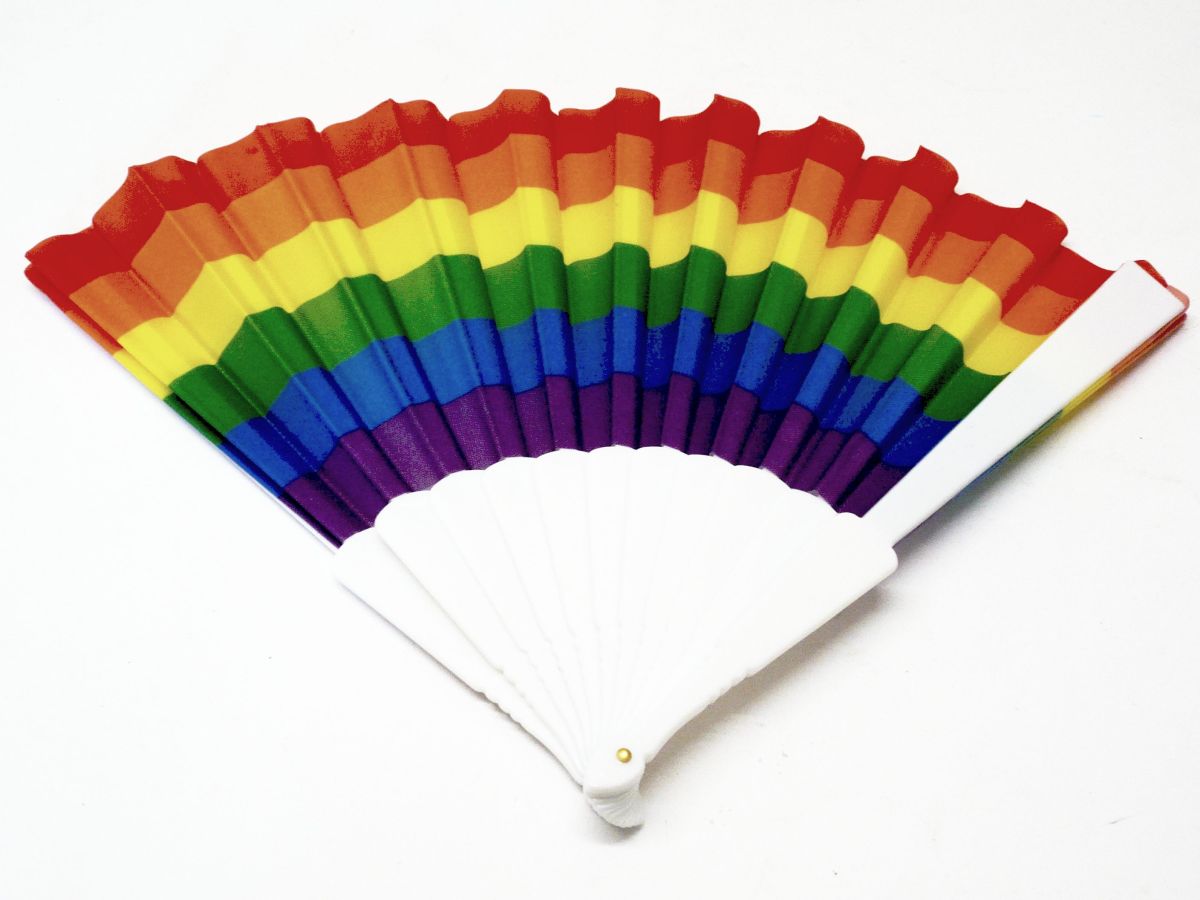 Plastic rainbow fan*
(USE FG325)