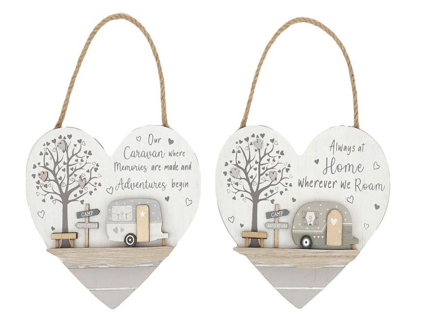 Hanging wood caravan heart plaque H15cm - 2asstd.