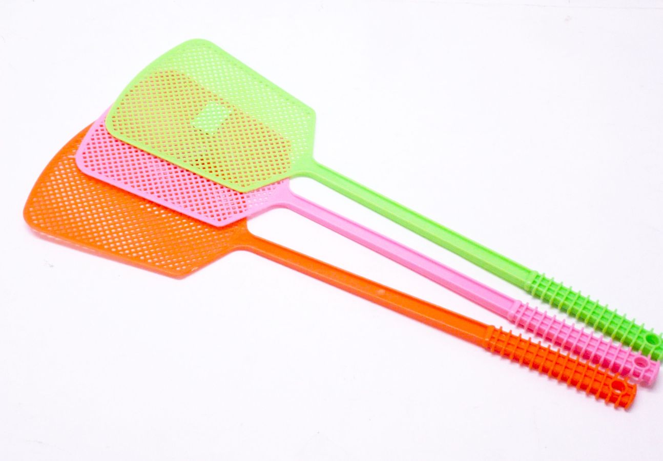 Plastic fly swat - 3/cols*