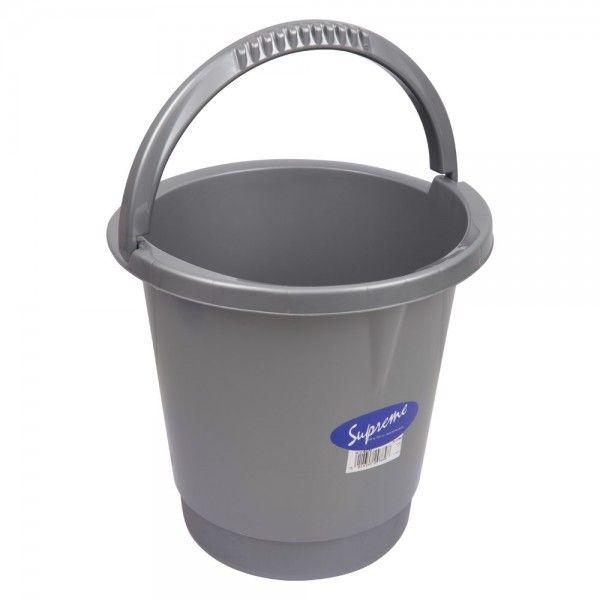 10 litre plastic bucket*