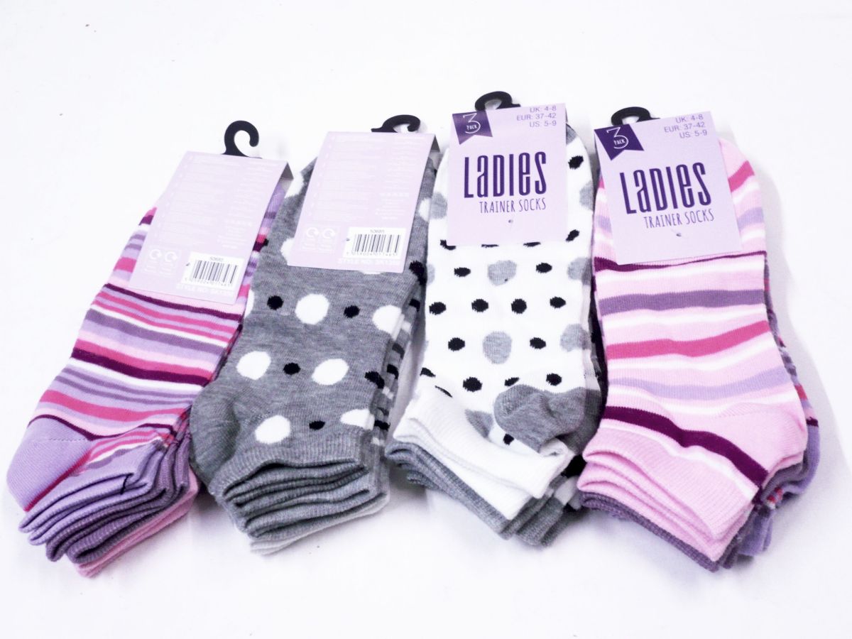 Spot/stripe trainer socks*
(3pkt x4)