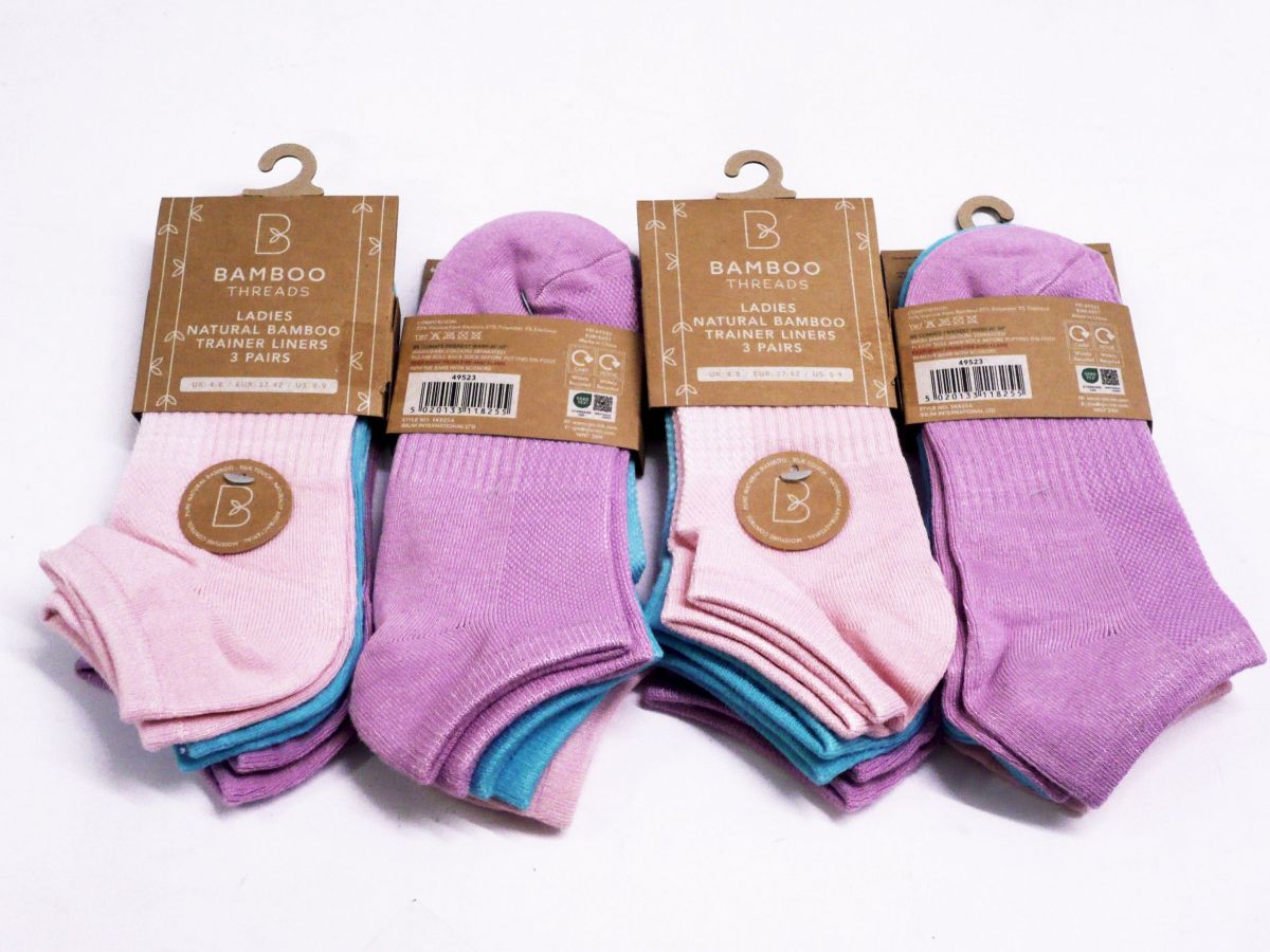 Ladies pastel colour bamboo trainer socks.
(3pkt x4)