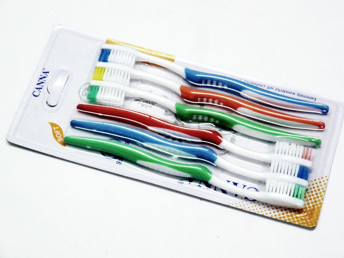 Pack 6, soft toothbrushes
(USE PS256)