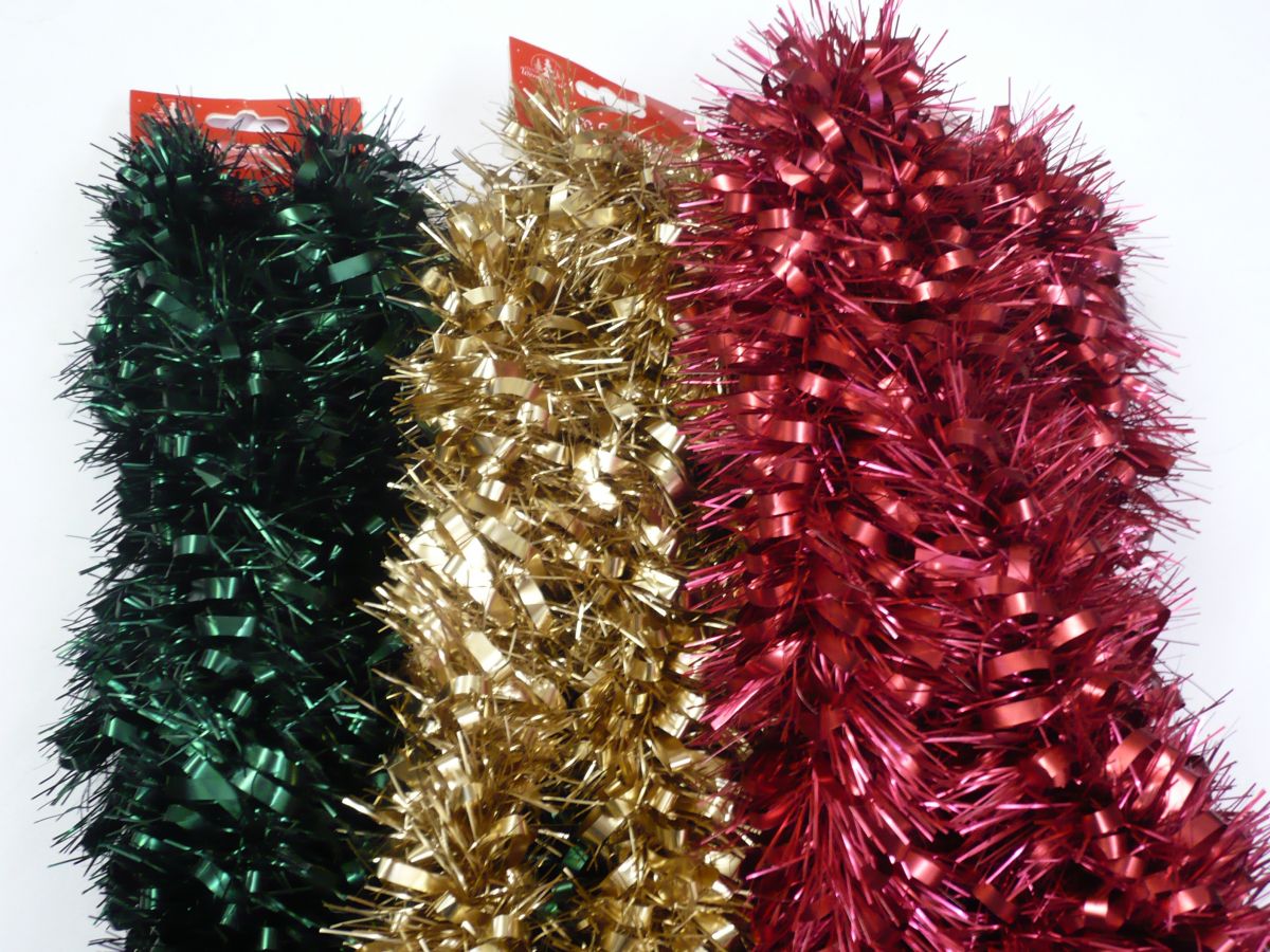2m luxury tinsel.